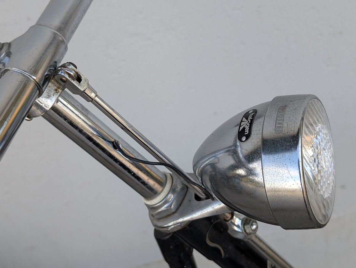 Gazelle Tour Populair: verchromter Retro-Scheinwerfer